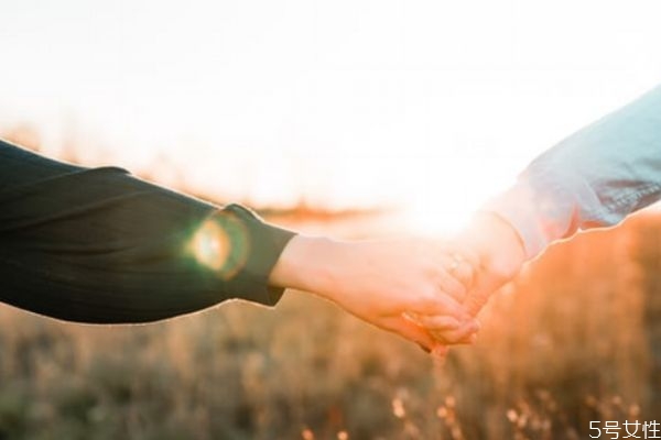 結(jié)婚多久夫妻感情變淡 為什么結(jié)婚以后感情就淡了 結(jié)婚多久夫妻感情變淡 為什么結(jié)婚以后感情就淡了