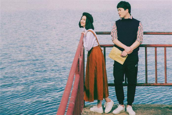 網(wǎng)戀分手后要不要?jiǎng)h除好友 網(wǎng)戀分手后還可以聯(lián)系對(duì)方嗎 網(wǎng)戀分手后要不要?jiǎng)h除好友 網(wǎng)戀分手后還可以聯(lián)系對(duì)方嗎