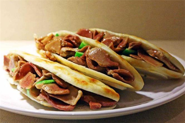 驢肉火燒是哪里的特產(chǎn) 驢肉火燒是真的驢肉嗎 驢肉火燒是哪里的特產(chǎn) 驢肉火燒是真的驢肉嗎