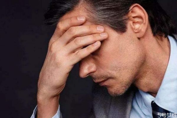 為什么老公不愛和我說話 老公不愛和我說話是不愛我了嗎 為什么老公不愛和我說話 老公不愛和我說話是不愛我了嗎