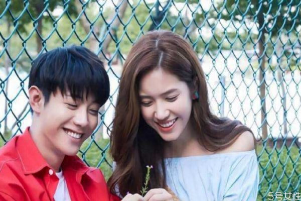 為什么老公不愛和我說話 老公不愛和我說話是不愛我了嗎 為什么老公不愛和我說話 老公不愛和我說話是不愛我了嗎