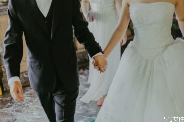 男人出軌后為什么不碰老婆 男人不碰老婆的心理 男人出軌后為什么不碰老婆 男人不碰老婆的心理