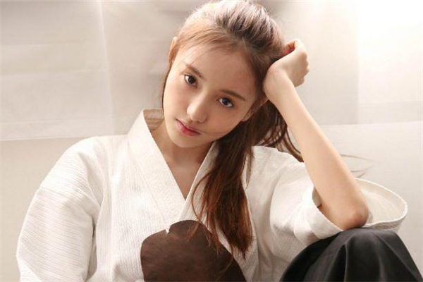 霧眉和仿真眉哪個(gè)效果好 霧眉和仿真眉的區(qū)別 霧眉和仿真眉哪個(gè)效果好 霧眉和仿真眉的區(qū)別