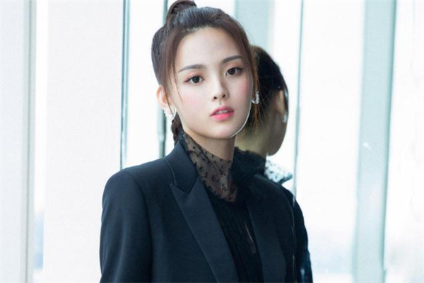 霧眉和水霧眉哪個好 霧眉和水霧眉的差別 霧眉和水霧眉哪個好 霧眉和水霧眉的差別