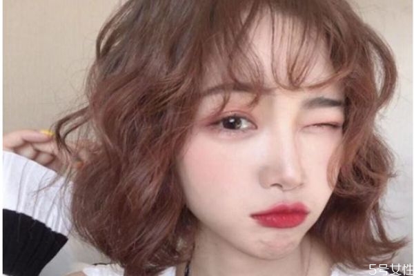 護發(fā)素會傷害頭皮嗎 護發(fā)素適合什么發(fā)質 護發(fā)素會傷害頭皮嗎 護發(fā)素適合什么發(fā)質