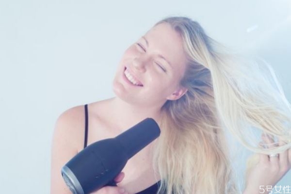 吹風(fēng)機好用嗎 吹風(fēng)機如何使用 吹風(fēng)機好用嗎 吹風(fēng)機如何使用