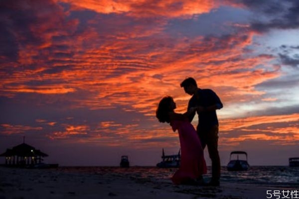 挽回男人出軌的小技巧 男人出軌挽回攻略 挽回男人出軌的小技巧 男人出軌挽回攻略