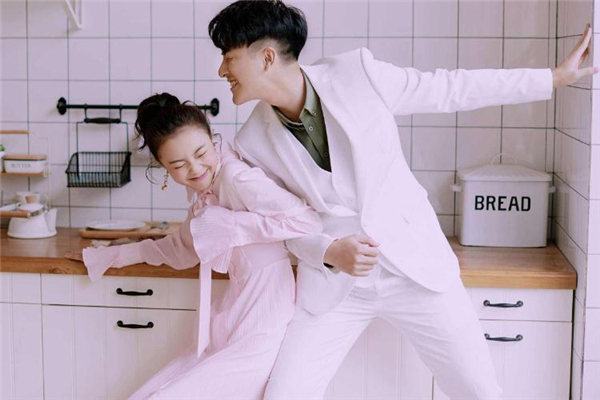 被女友劈腿了是什么感受 被女友劈腿男生心理 被女友劈腿了是什么感受 被女友劈腿男生心理