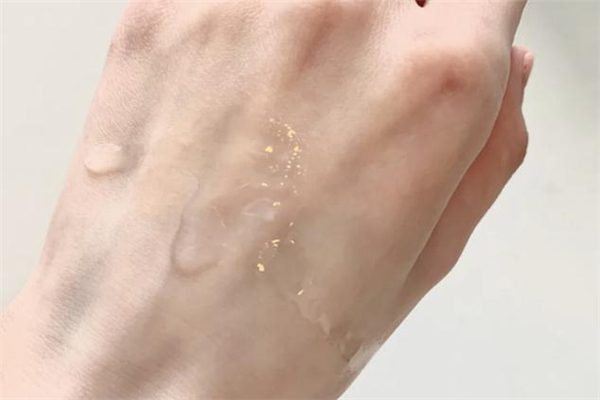 蘭蔻極光水和sk2神仙水哪個好 蘭蔻極光水白天用還是晚上用 蘭蔻極光水和sk2神仙水哪個好 蘭蔻極光水白天用還是晚上用