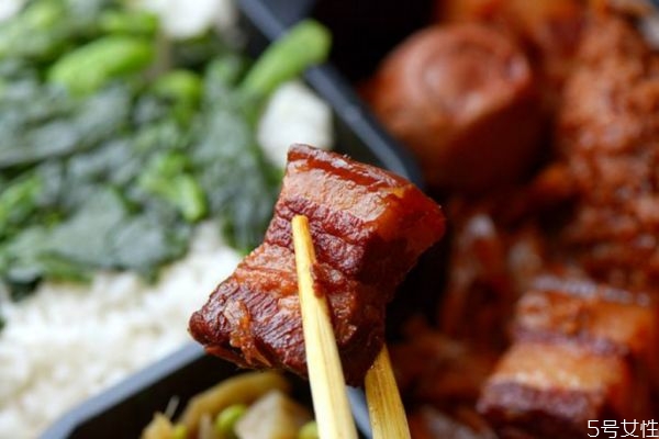 東坡肉選擇什么肉 什么肉適合做東坡肉 東坡肉選擇什么肉 什么肉適合做東坡肉