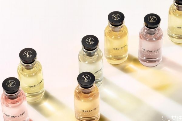 香水的作用有什么 什么是香水的作用 香水的作用有什么 什么是香水的作用