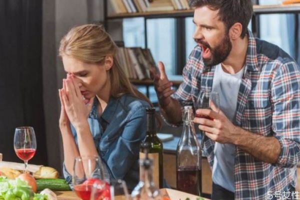 婚姻沒(méi)了信任要離婚嗎 婚姻沒(méi)了信任只能離婚嗎 婚姻沒(méi)了信任要離婚嗎 婚姻沒(méi)了信任只能離婚嗎