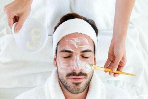 男生皮膚粗糙毛孔大怎么改善 男生改善臉部皮膚粗糙 男生皮膚粗糙毛孔大怎么改善 男生改善臉部皮膚粗糙