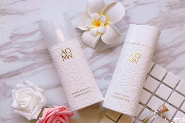 黛珂白檀和煥白的區(qū)別 黛珂白檀和煥白的不同 黛珂白檀和煥白的區(qū)別 黛珂白檀和煥白的不同