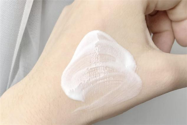 珀萊雅帆船防曬防水嗎 珀萊雅帆船防曬霜含酒精嗎 珀萊雅帆船防曬防水嗎 珀萊雅帆船防曬霜含酒精嗎