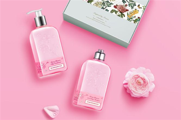 瑪汀露絲洗發(fā)水怎么樣 瑪汀露絲洗發(fā)水好用嗎 瑪汀露絲洗發(fā)水怎么樣 瑪汀露絲洗發(fā)水好用嗎