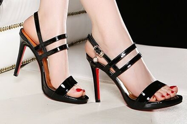 2020新款涼鞋推薦 有哪些好看的涼鞋 2020新款涼鞋推薦 有哪些好看的涼鞋