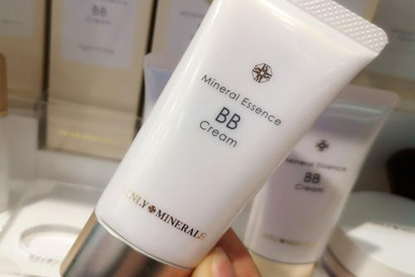 only minerals bb霜會(huì)假白嗎 only minerals bb霜好用嗎 only minerals bb霜會(huì)假白嗎 only minerals bb霜好用嗎