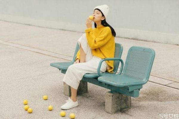 冷戰(zhàn)女生該不該主動(dòng) 男生冷戰(zhàn)能堅(jiān)持多少天 冷戰(zhàn)女生該不該主動(dòng) 男生冷戰(zhàn)能堅(jiān)持多少天