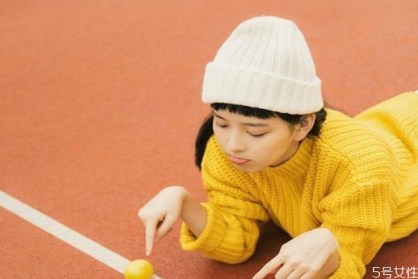 雙方都很內(nèi)向怎么聊 處對(duì)象每天都聊些什么 雙方都很內(nèi)向怎么聊 處對(duì)象每天都聊些什么