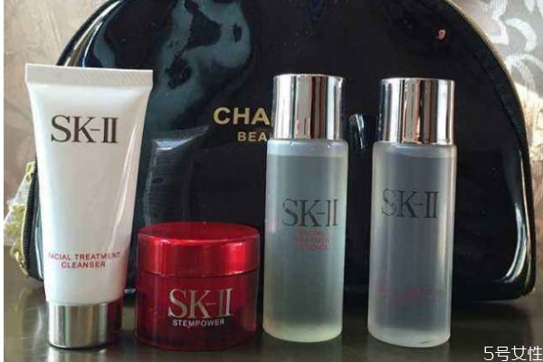 skll神仙水和清瑩露的區(qū)別 skll神仙水和清瑩露的不同 skll神仙水和清瑩露的區(qū)別 skll神仙水和清瑩露的不同