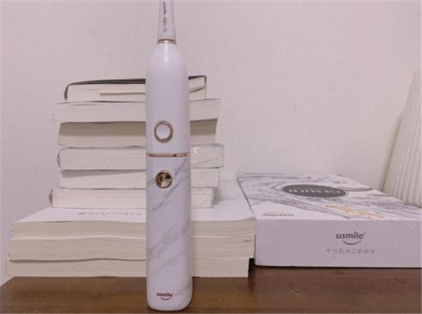 電動牙刷和普通牙刷哪個(gè)好？小編真實(shí)測評分享