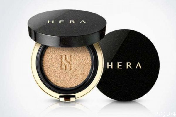 化妝品過期一個(gè)月還能用嗎 化妝品過期多久不能用 化妝品過期一個(gè)月還能用嗎 化妝品過期多久不能用