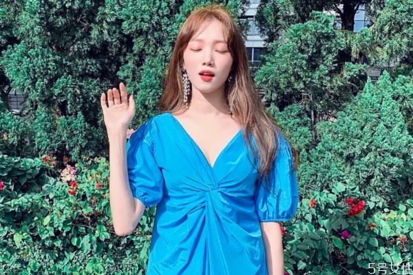 中性皮膚的特征是什么 如何判斷自己的膚質(zhì)類型 中性皮膚的特征是什么 如何判斷自己的膚質(zhì)類型