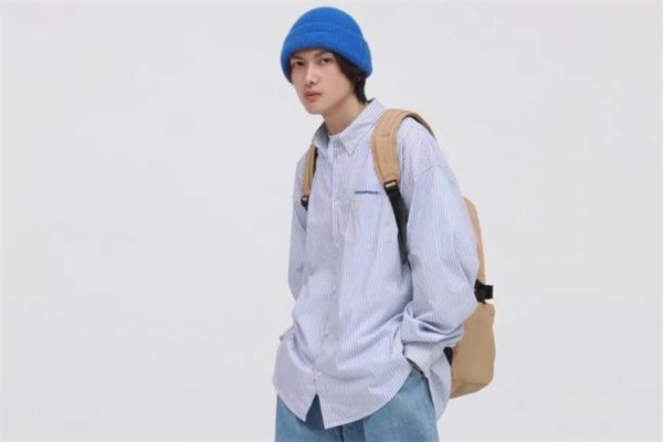 藍(lán)色襯衫搭配什么帽子好看 藍(lán)色襯衫搭配帽子圖片 藍(lán)色襯衫搭配什么帽子好看 藍(lán)色襯衫搭配帽子圖片