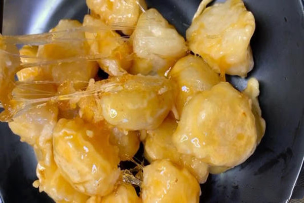 拔絲香蕉是哪里的菜 拔絲香蕉怎么做好吃 拔絲香蕉是哪里的菜 拔絲香蕉怎么做好吃