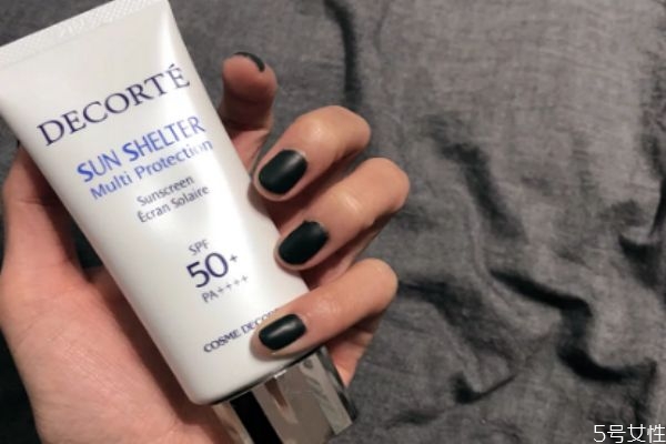 黛珂防曬霜適合混油皮膚嗎 哪些防曬霜適合夏天 黛珂防曬霜適合混油皮膚嗎 哪些防曬霜適合夏天