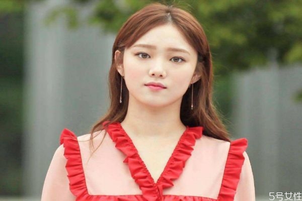 混合性皮膚需要用面霜嗎 混合性皮膚應該怎么正確護膚 混合性皮膚需要用面霜嗎 混合性皮膚應該怎么正確護膚