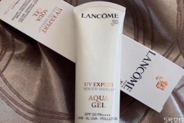 黛珂防曬霜適合混油皮膚嗎 哪些防曬霜適合夏天 黛珂防曬霜適合混油皮膚嗎 哪些防曬霜適合夏天