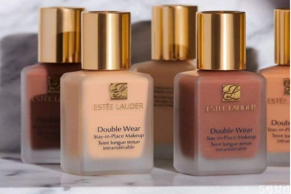 適合夏季的粉底液 什么粉底液適合夏季 適合夏季的粉底液 什么粉底液適合夏季