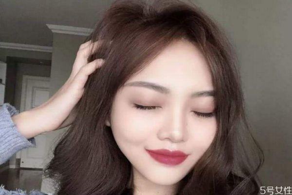 染發(fā)的技巧 ?染發(fā)什么顏色好看 染發(fā)的技巧 ?染發(fā)什么顏色好看