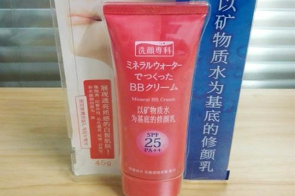 珊珂透潤亮顏修顏乳的功效 珊珂透潤亮顏修顏乳好用嗎 珊珂透潤亮顏修顏乳的功效 珊珂透潤亮顏修顏乳好用嗎