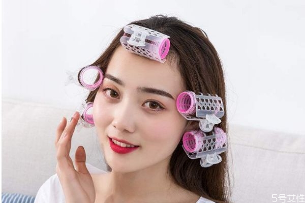 怎么保持劉海的卷 保持劉海卷的方法 怎么保持劉海的卷 保持劉海卷的方法