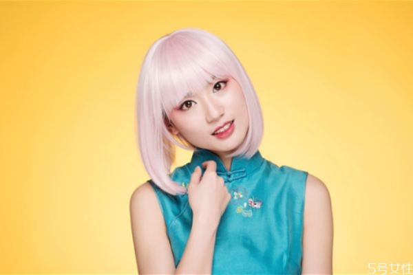 頭發(fā)太蓬怎么辦 頭發(fā)怎么護(hù)理變得柔順 頭發(fā)太蓬怎么辦 頭發(fā)怎么護(hù)理變得柔順