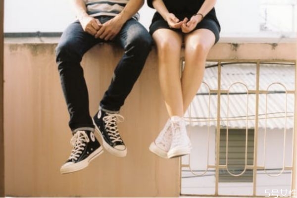 分手后男人為什么把微信刪了 男人放不下一段感情的表現(xiàn) 分手后男人為什么把微信刪了 男人放不下一段感情的表現(xiàn)