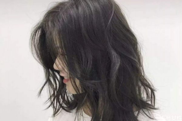 頭發(fā)爆頂可以染第二次嗎 剛?cè)镜念^發(fā)爆頂怎么辦 頭發(fā)爆頂可以染第二次嗎 剛?cè)镜念^發(fā)爆頂怎么辦