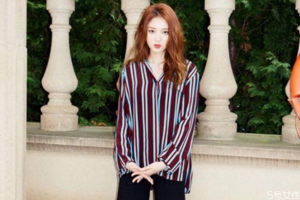 一星期頭發(fā)能長1cm嗎 用什么可以讓頭發(fā)長得更快 一星期頭發(fā)能長1cm嗎 用什么可以讓頭發(fā)長得更快