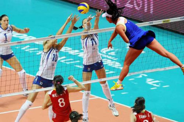 初學(xué)者練排球要戴護(hù)腕嗎 打排球戴護(hù)腕能減輕疼痛嗎 初學(xué)者練排球要戴護(hù)腕嗎 打排球戴護(hù)腕能減輕疼痛嗎