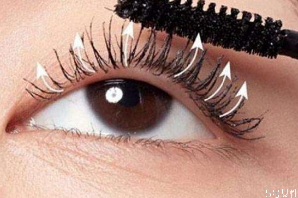 嫁接的睫毛可以用睫毛夾嗎 嫁接的睫毛可以涂睫毛膏嗎 嫁接的睫毛可以用睫毛夾嗎 嫁接的睫毛可以涂睫毛膏嗎