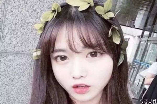 額頭窄適合留空氣劉海嗎 你適合露額頭還是留劉海 額頭窄適合留空氣劉海嗎 你適合露額頭還是留劉海