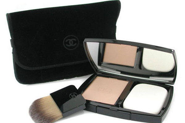 香奈兒青春彩柔潤(rùn)粉餅好用嗎 香奈兒青春彩柔潤(rùn)粉餅怎么樣 香奈兒青春彩柔潤(rùn)粉餅好用嗎 香奈兒青春彩柔潤(rùn)粉餅怎么樣