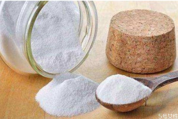 小蘇打牙膏可以洗臉嗎 小蘇打牙膏洗臉的功效 小蘇打牙膏可以洗臉嗎 小蘇打牙膏洗臉的功效