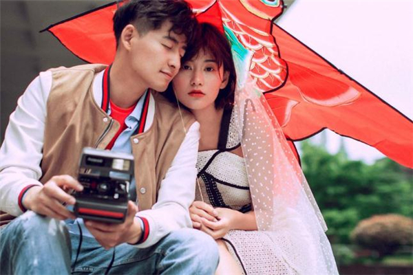 悶騷男和悶騷女適合嗎 悶騷男會(huì)講甜言蜜語(yǔ)嗎 悶騷男和悶騷女適合嗎 悶騷男會(huì)講甜言蜜語(yǔ)嗎