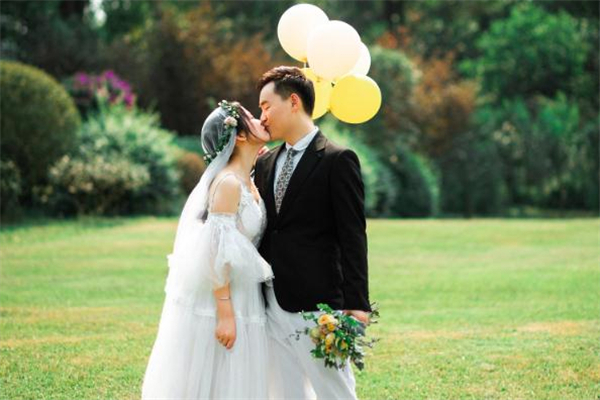 悶騷的男生專一嗎 悶騷男喜歡一個人會很久嗎 悶騷的男生專一嗎 悶騷男喜歡一個人會很久嗎