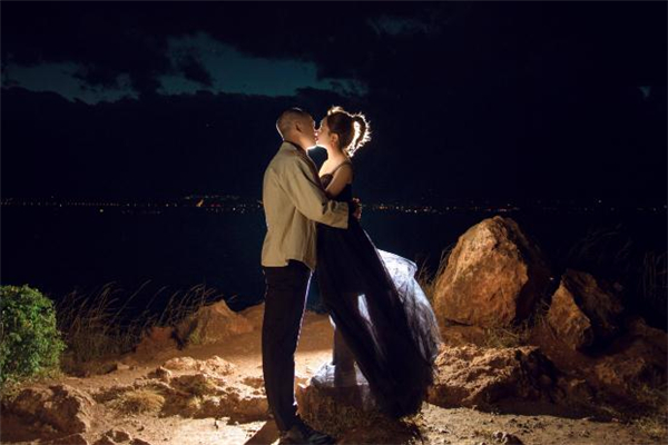 出軌的女人為什么不愿回頭 女人出軌了就沒有辦法回頭嗎 出軌的女人為什么不愿回頭 女人出軌了就沒有辦法回頭嗎