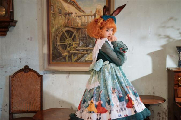 洛麗塔裙子山正怎么區(qū)分 洛麗塔op和jsk是什么意思 洛麗塔裙子山正怎么區(qū)分 洛麗塔op和jsk是什么意思